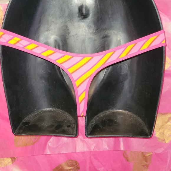 NEW VINTAGE VS PINK SMALL STRIPED THONG LACE TRIM COTTON PANTIES - Picture 2 of 9